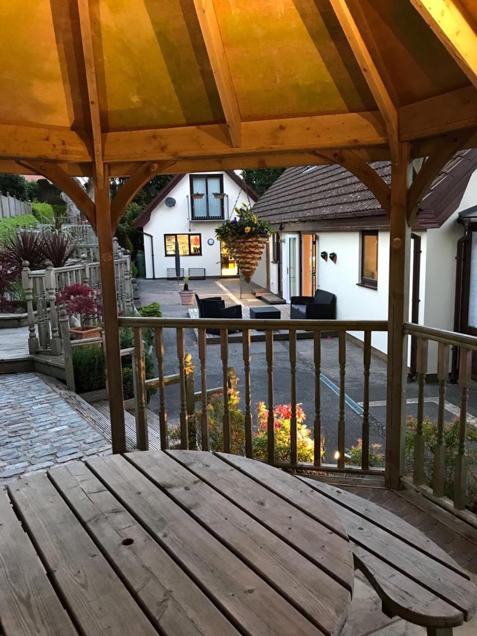 The Firs - Englefield Studio Bed and Breakfast Douglas Exteriör bild